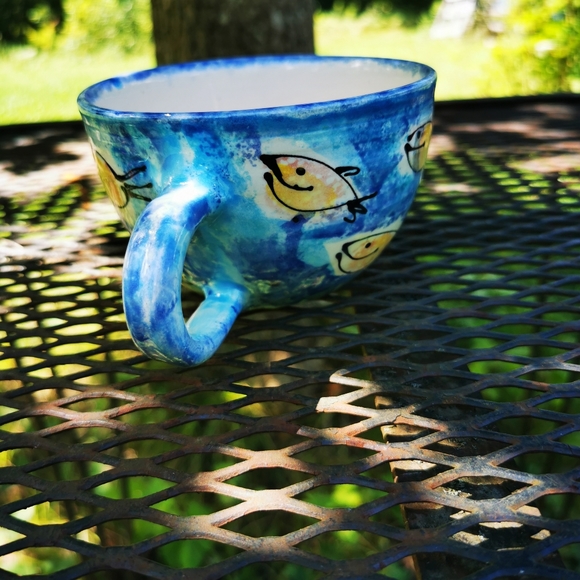 Art Pottery Large Blue and Yellow Fish Mug - Picture 4 of 12